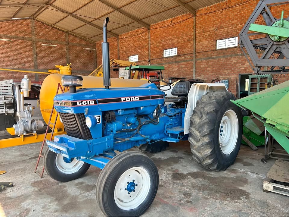 FORD (ATUAL NEW HOLLAND) 5610 (4x2)